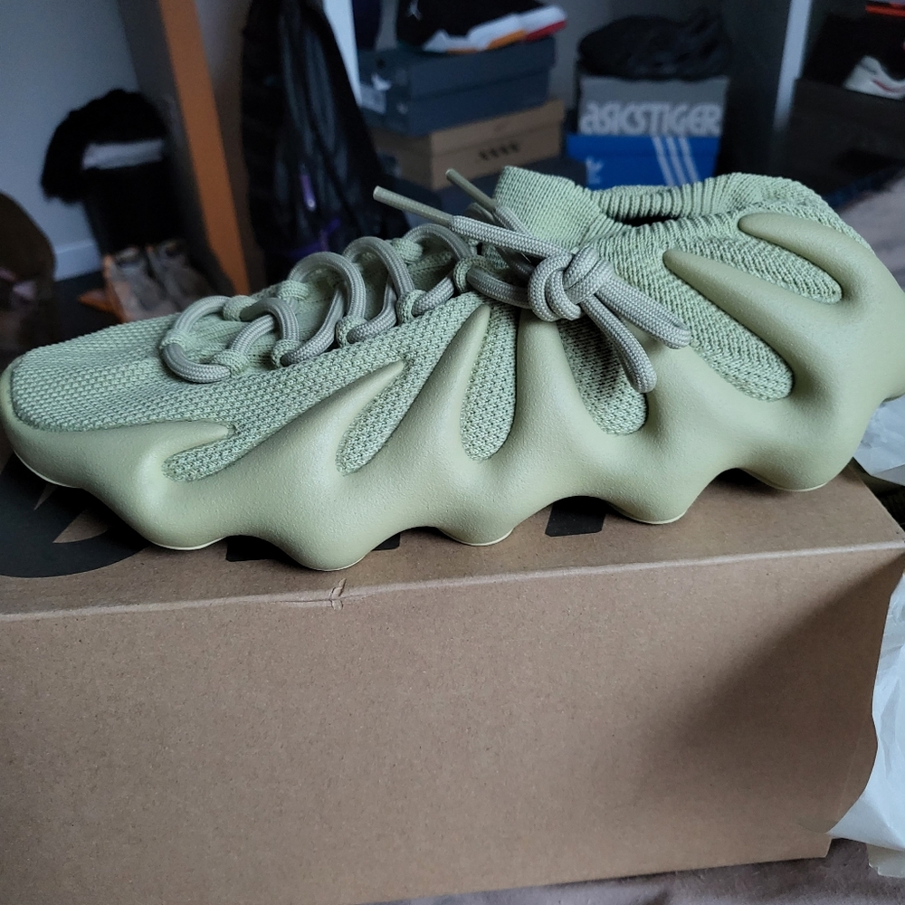 Yeezy 450 Resin